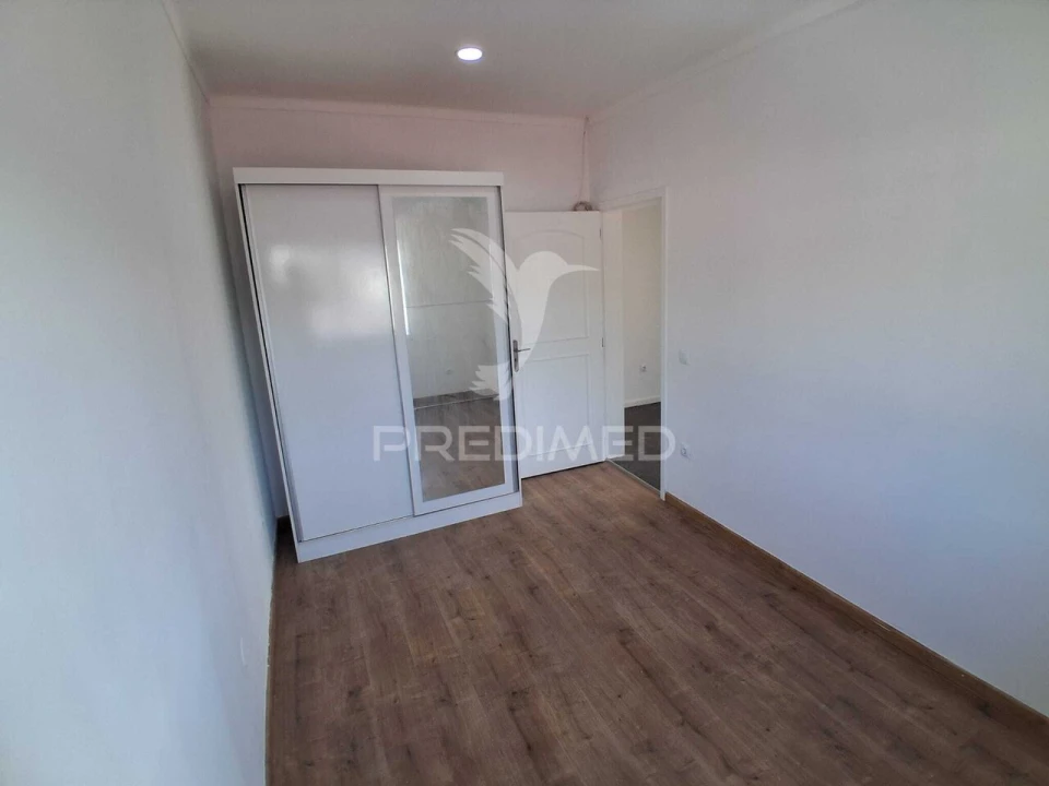 Apartamento T3 para Venda em Fânzeres e São Pedro da Cova Foto 11