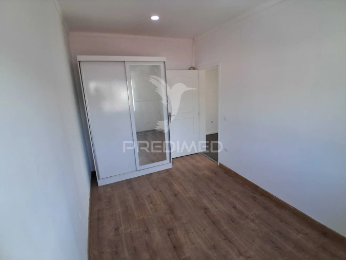 Apartamento T3 para Venda em Fânzeres e São Pedro da Cova Foto 12