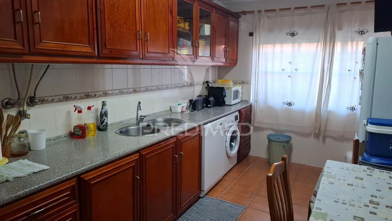 Apartamento T2 para Venda em Alpiarça Foto 8
