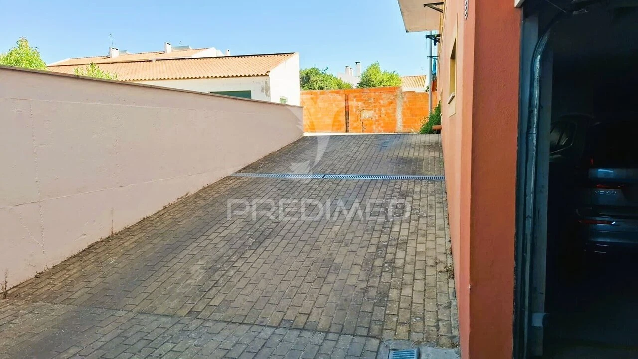 Apartamento T2 para Venda em Alpiarça Foto 24