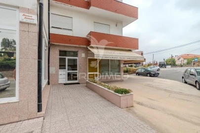Apartamento T3 para Venda em Oliveira (Santa Maria)