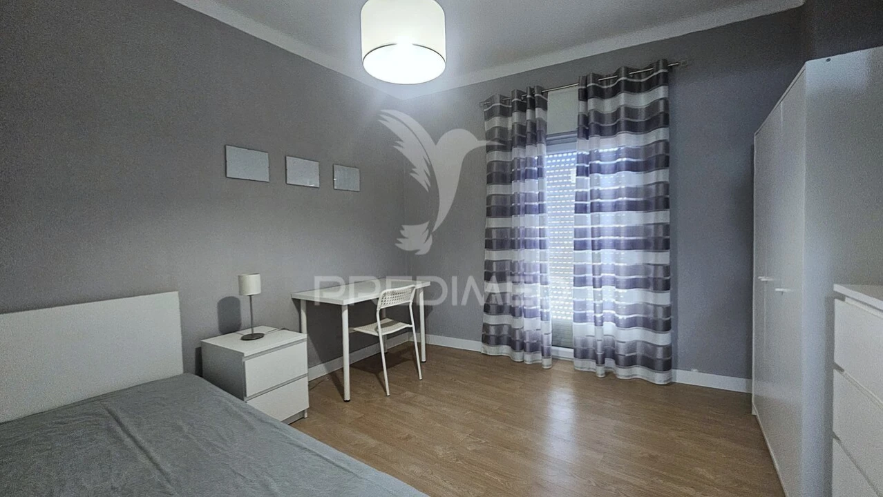 Moradia T2 para Venda em Sé e São Lourenço Foto 2