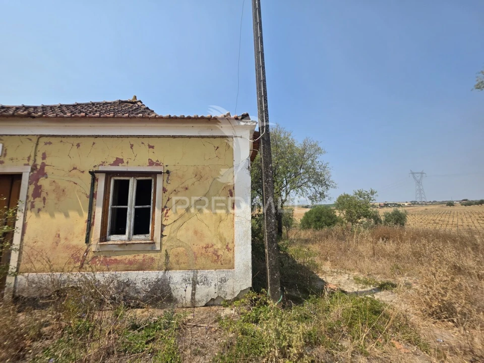 Moradia T2 para Venda em Casével e Vaqueiros Foto 23