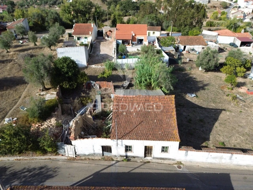 Moradia T2 para Venda em Arneiro das Milhariças Foto 22