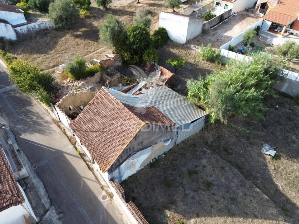 Moradia T2 para Venda em Arneiro das Milhariças Foto 17