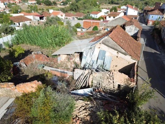 Moradia T2 para Venda em Arneiro das Milhariças Foto 10