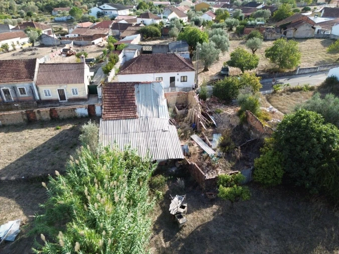Moradia T2 para Venda em Arneiro das Milhariças Foto 18