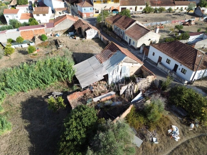 Moradia T2 para Venda em Arneiro das Milhariças Foto 16
