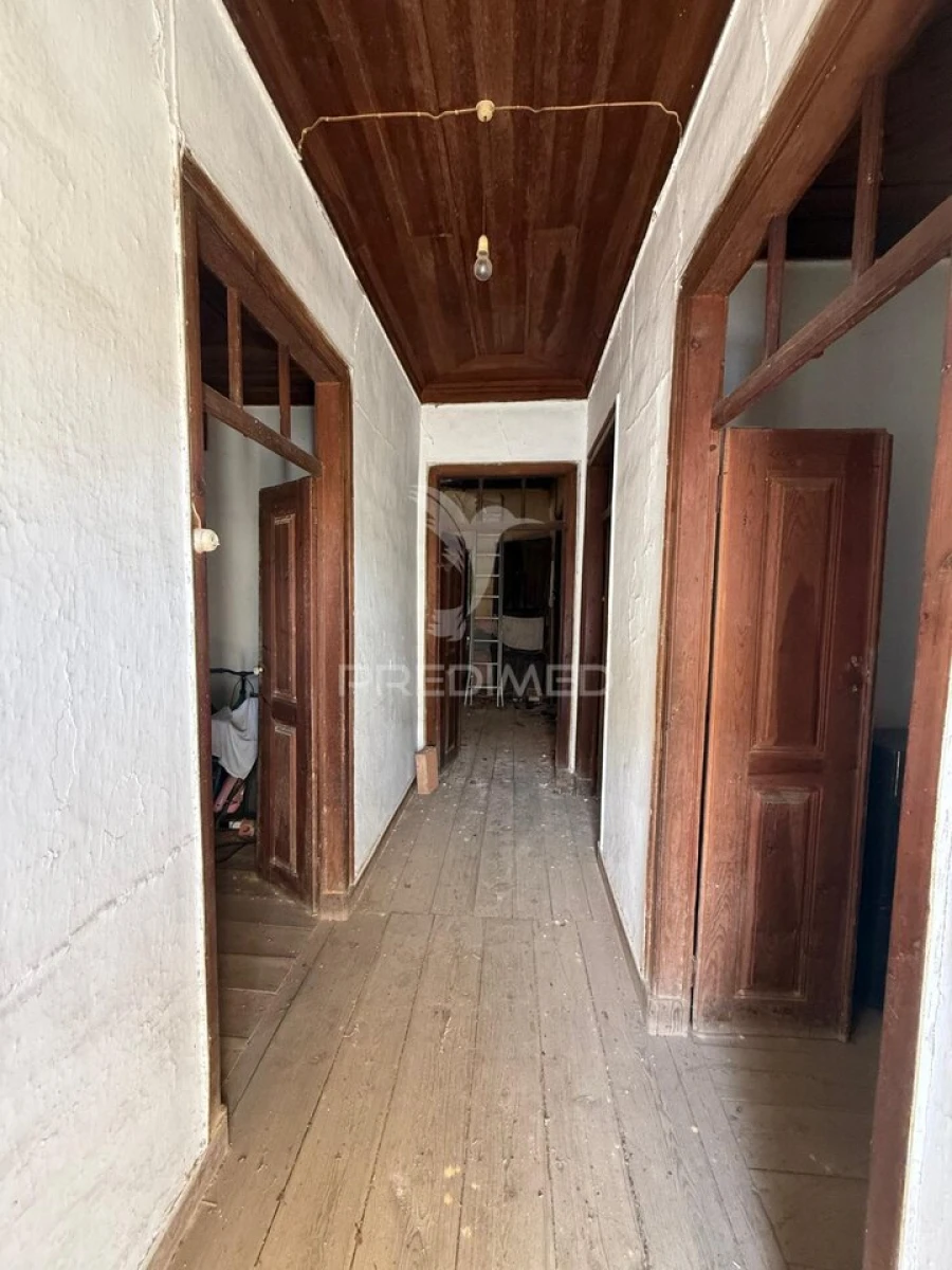 Moradia T2 para Venda em Arneiro das Milhariças Foto 31