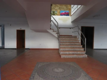 Armazém para Venda em Quinta do Anjo