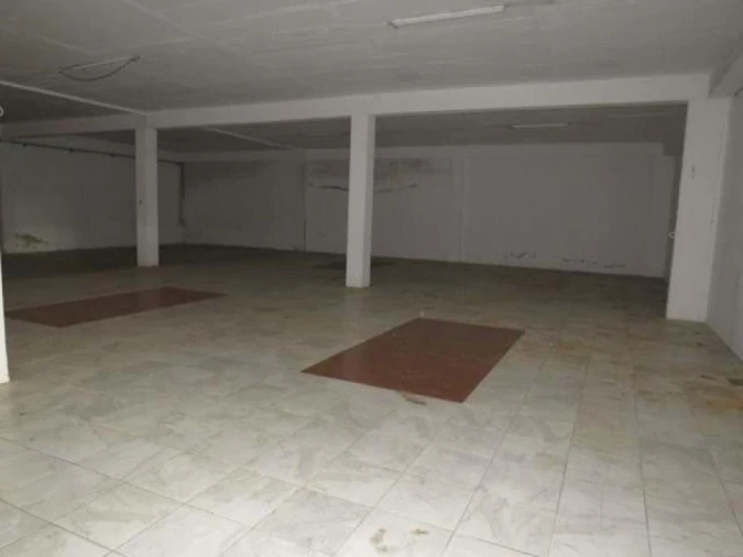 Armazém para Venda em Quinta do Anjo Foto 6