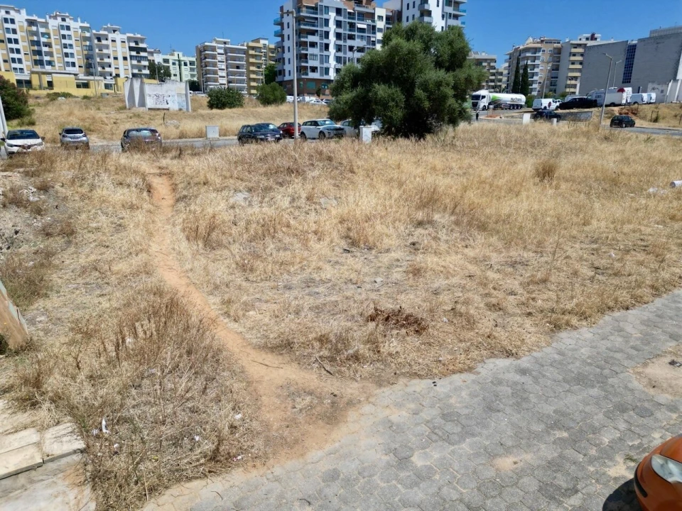 Terreno para Venda em Faro (Sé e São Pedro) Foto 4
