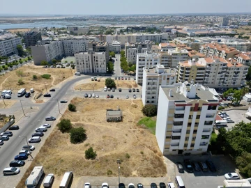 Terreno para Venda em Faro (Sé e São Pedro)