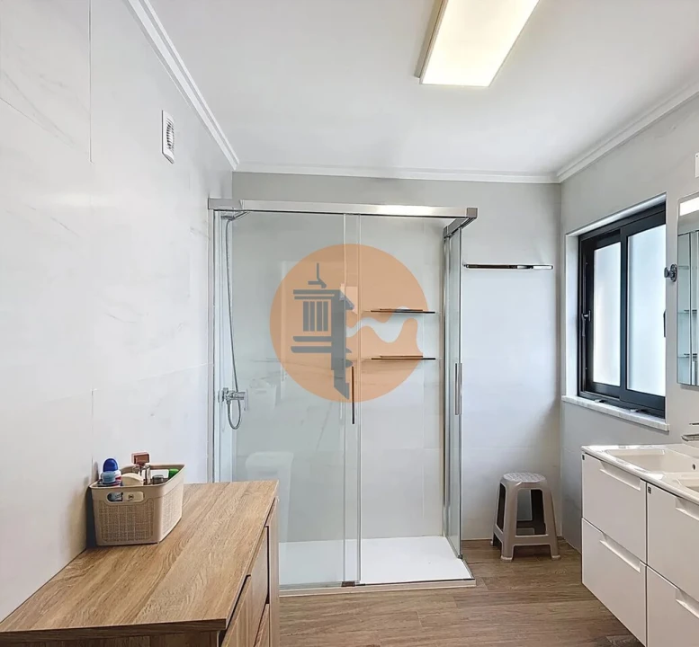 Apartamento T2 para Venda em Vila Real de Santo Antonio Foto 8