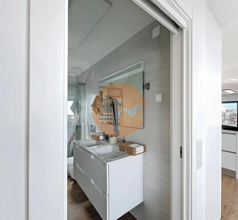 Apartamento T2 para Venda em Vila Real de Santo Antonio Foto 9
