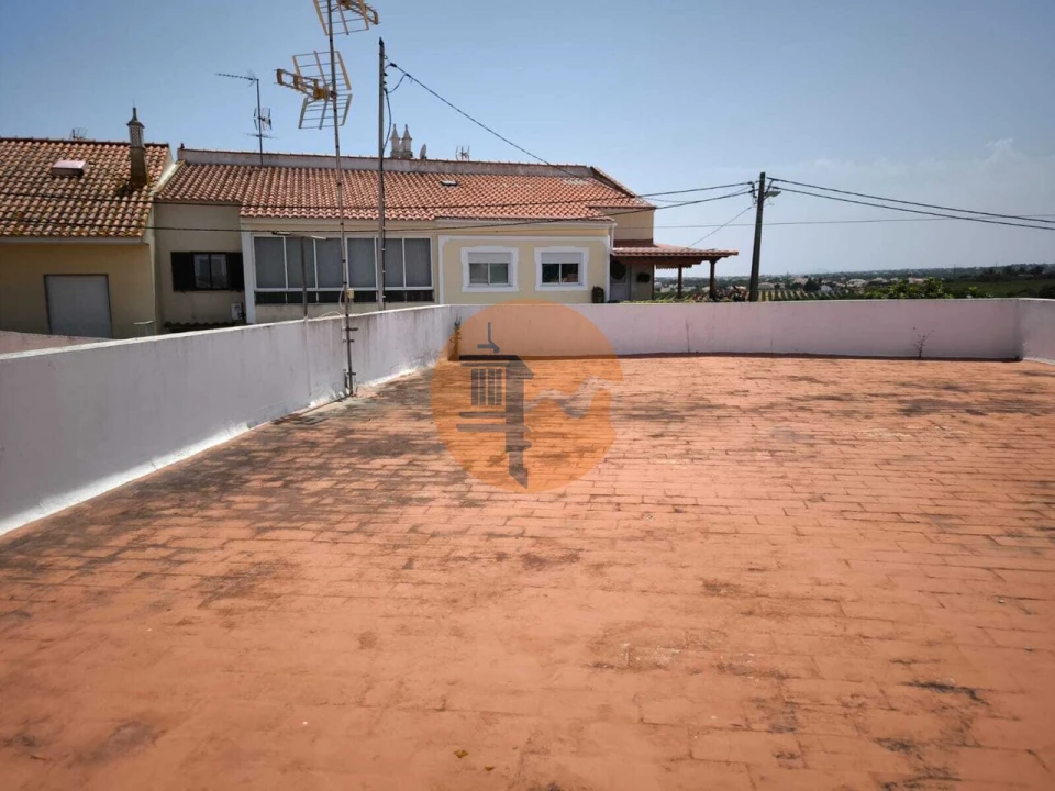 Prédio para Venda em Altura Foto 18
