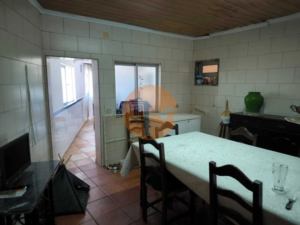 Prédio para Venda em Altura Foto 24