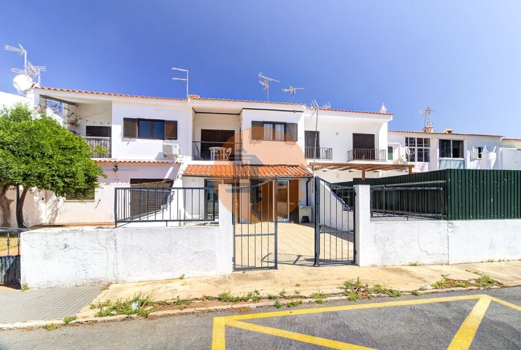 Moradia T2 para Venda em Monte Gordo Foto 22