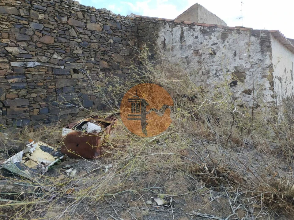Moradia T2 para Venda em Azinhal Foto 27
