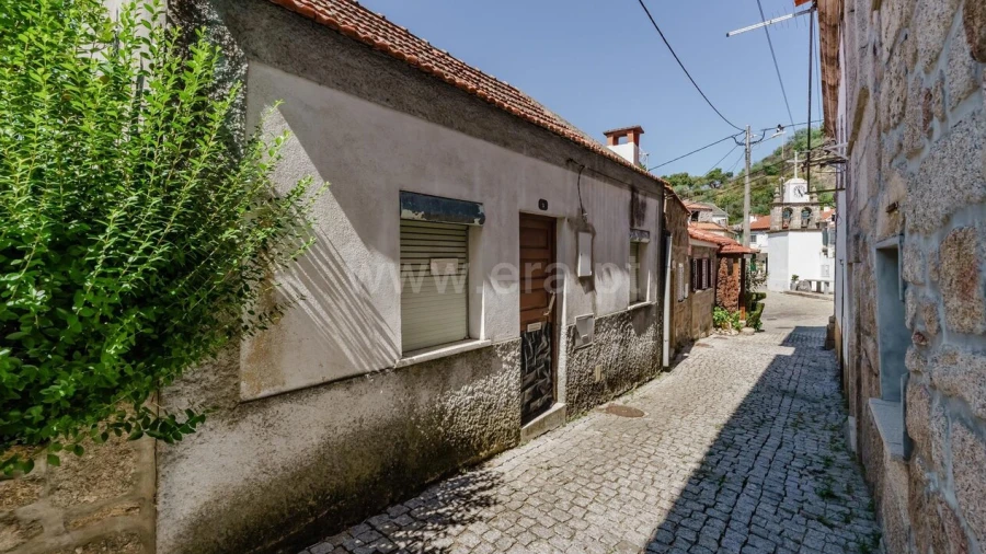 Moradia T1 para Venda em Bendada