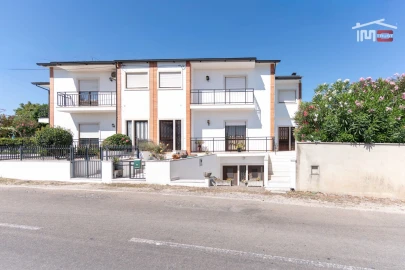 Moradia T5 para Venda em Fatima