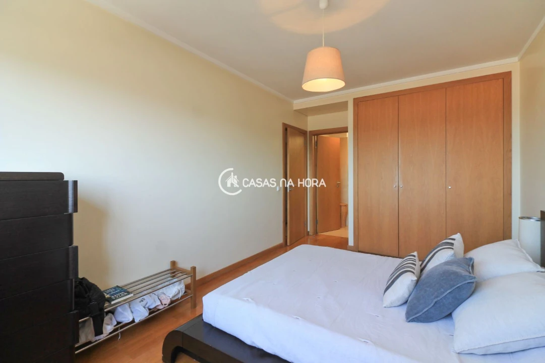 Apartamento T2 para Arrendamento em São Mamede de Infesta e Senhora da Hora Foto 17