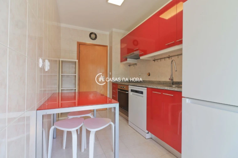 Apartamento T2 para Arrendamento em São Mamede de Infesta e Senhora da Hora Foto 11