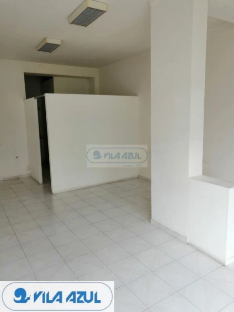 Loja para Venda em Selho (São Jorge)