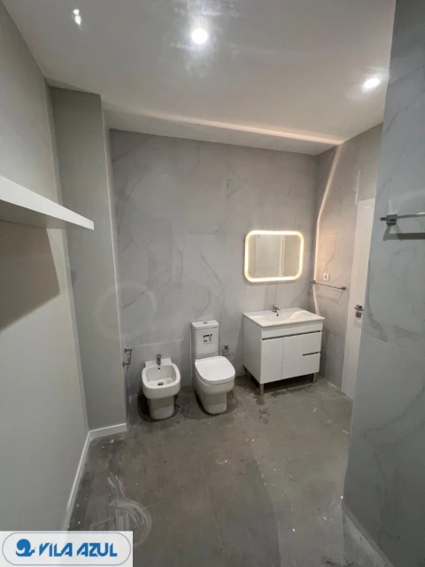 Apartamento T4 para Arrendamento em Vilarinho das Cambas