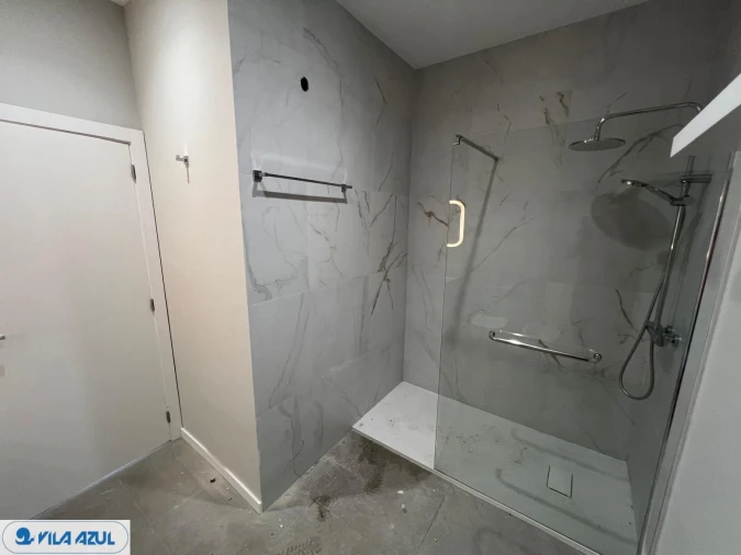 Apartamento T4 para Arrendamento em Vilarinho das Cambas Foto 6