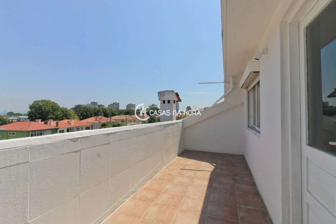 Apartamento T2 para Arrendamento em Paranhos Foto 12