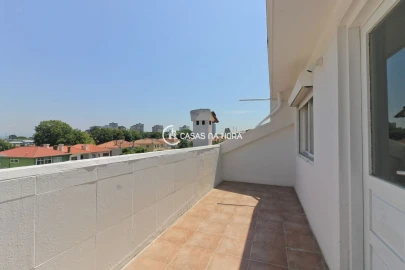 Apartamento T2 para Arrendamento em Paranhos