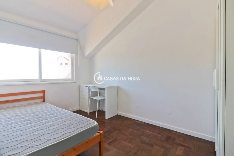 Apartamento T2 para Arrendamento em Paranhos Foto 6