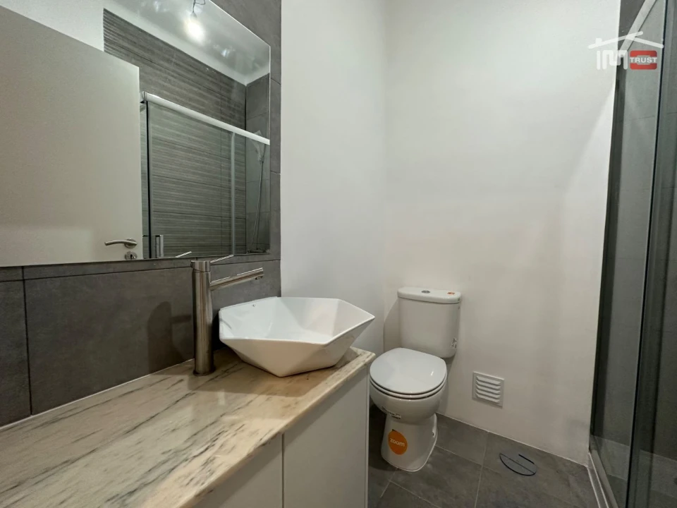 Apartamento T1 para Venda em Santo Antonio da Charneca Foto 12