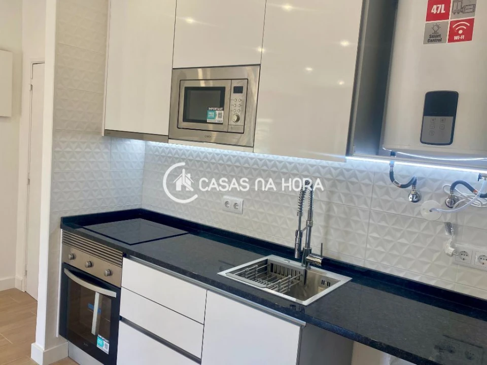 Apartamento T1 para Arrendamento em Laranjeiro e Feijó Foto 3