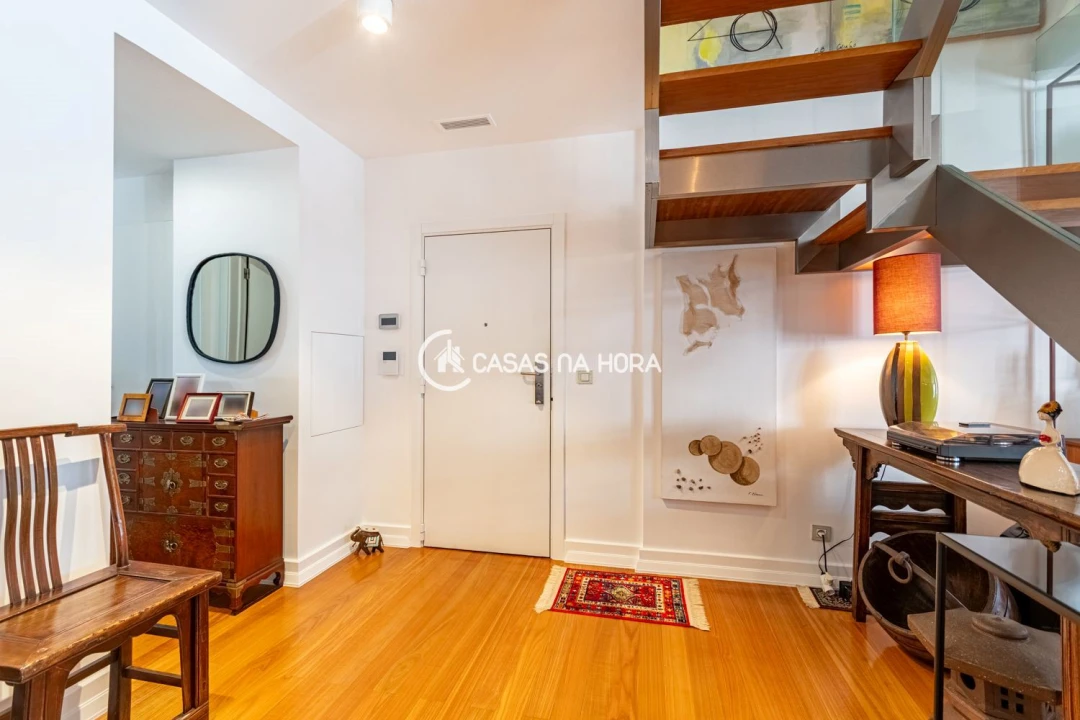 Apartamento T5 para Venda em Ajuda Foto 3
