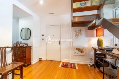 Apartamento T5 para Venda em Ajuda