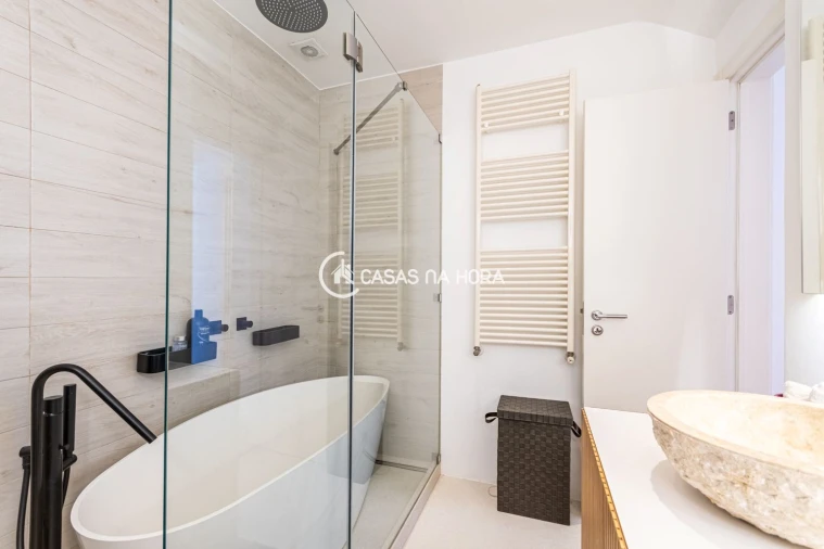 Apartamento T5 para Venda em Ajuda Foto 28