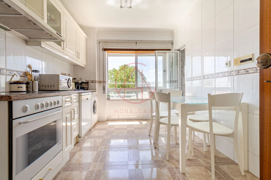 Apartamento T3 para Venda em União das Freguesias de Setúbal Foto 4