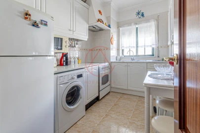 Apartamento T1 para Venda em Armação de Pera