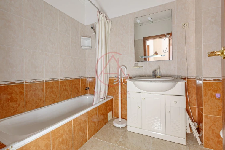 Apartamento T1 para Venda em Armação de Pera Foto 16
