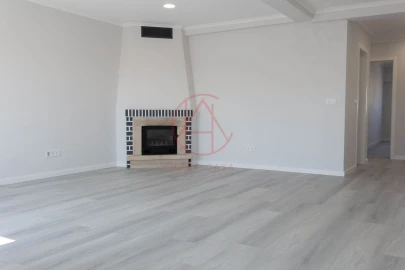 Apartamento T4 para Venda em Amora