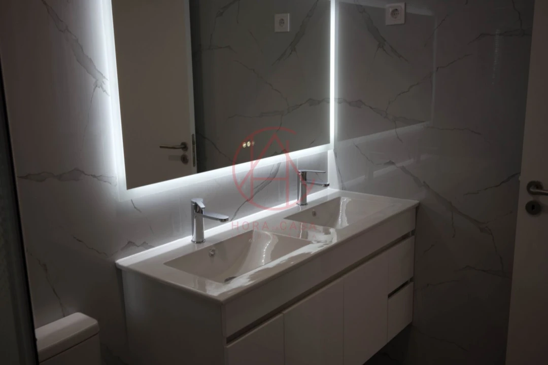 Apartamento T4 para Venda em Amora Foto 34
