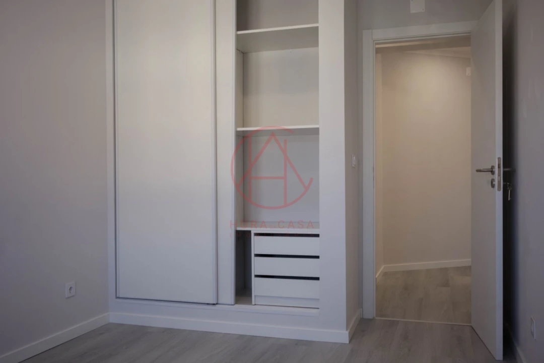 Apartamento T4 para Venda em Amora Foto 17