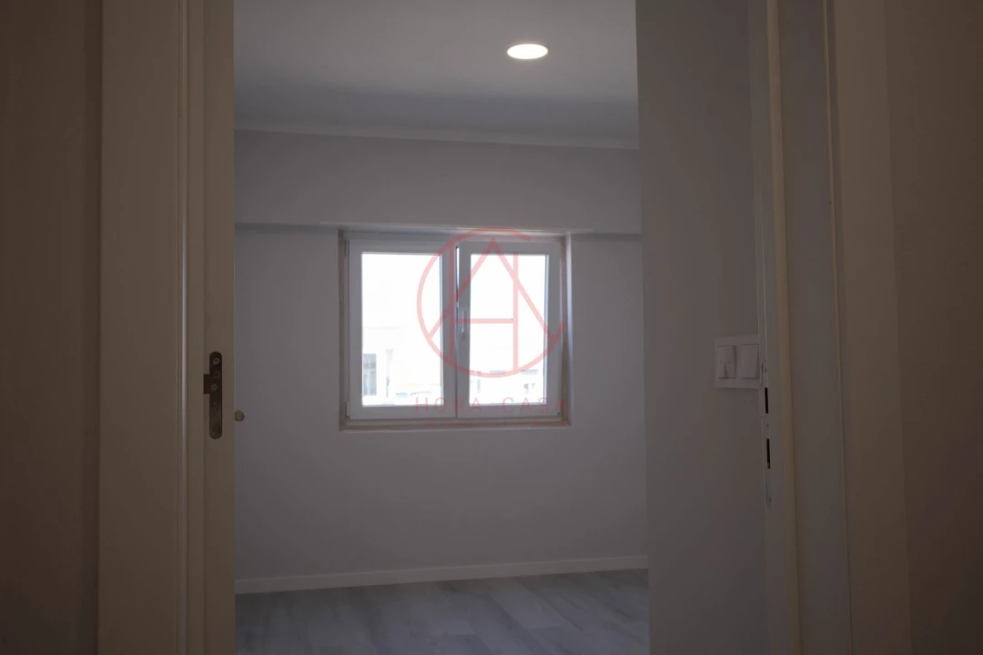 Apartamento T4 para Venda em Amora Foto 16