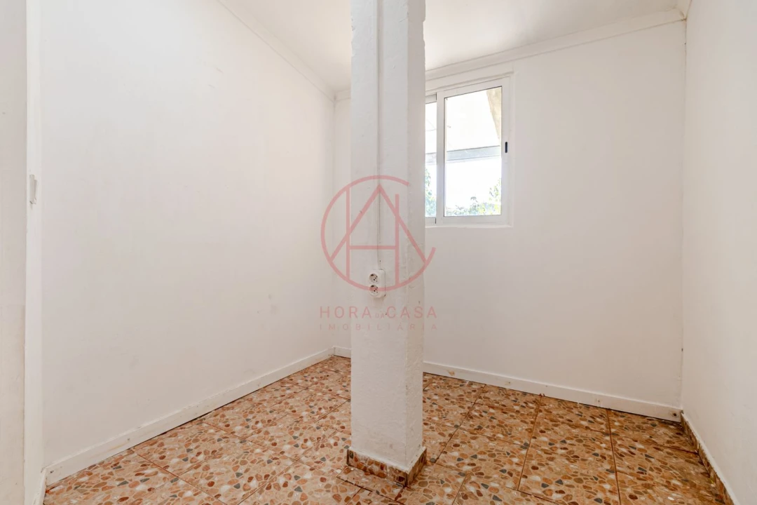 Apartamento T2 para Venda em Baixa da Banheira e Vale da Amoreira Foto 7