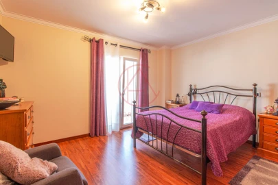 Moradia T4 para Venda em Santo Antonio da Charneca