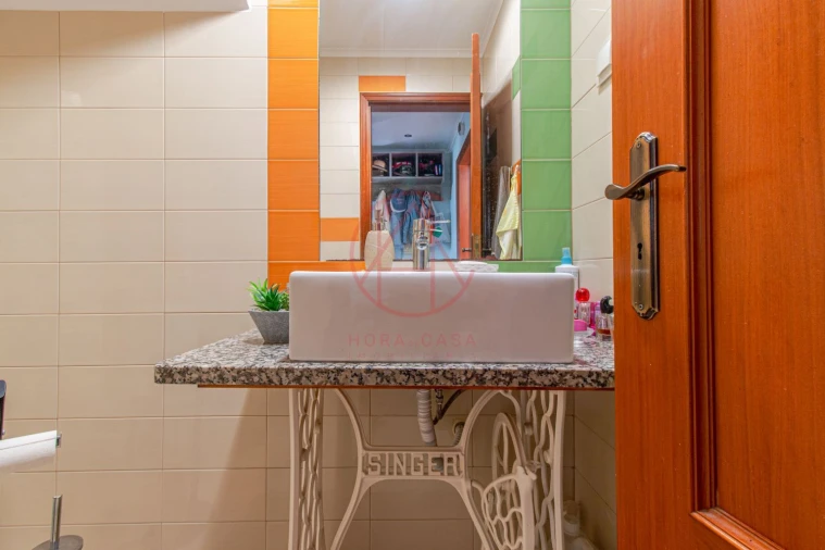 Moradia T4 para Venda em Santo Antonio da Charneca Foto 15
