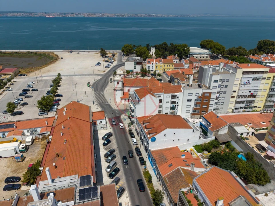 Moradia T1 para Venda em Barreiro e Lavradio Foto 9
