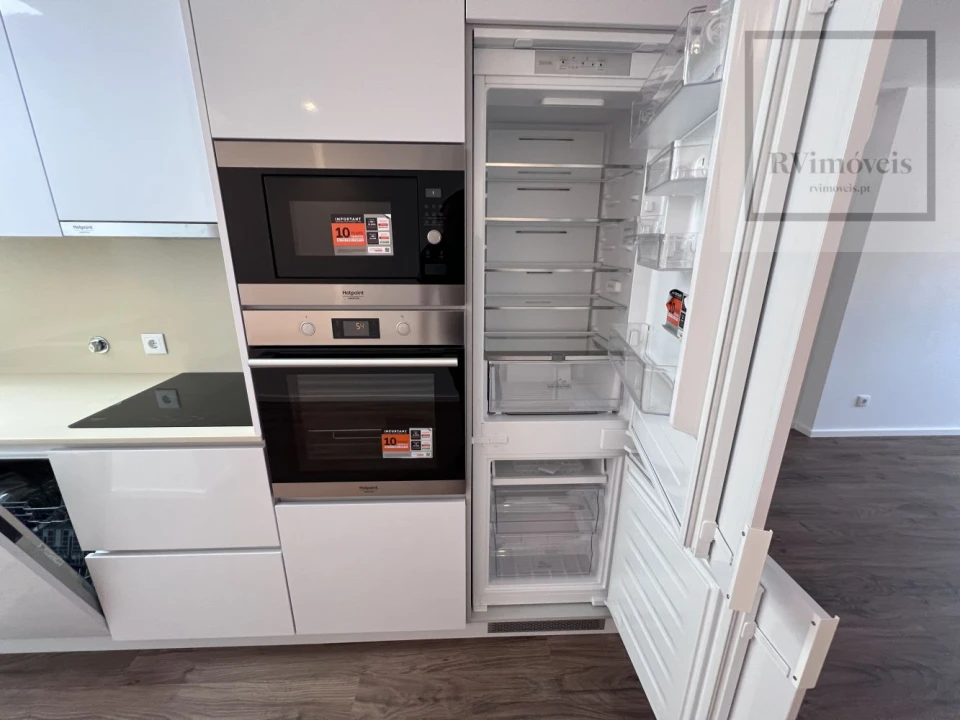 Apartamento T2 para Arrendamento em Santa Maria Maior e Monserrate e Meadela Foto 12